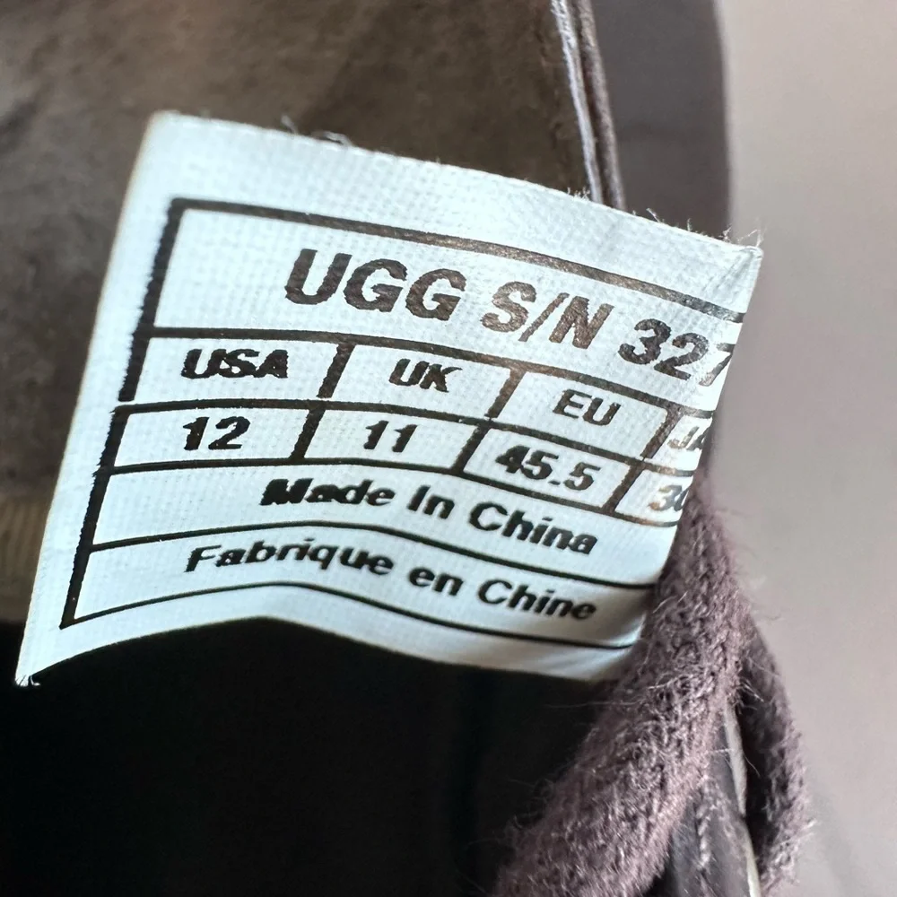UGG Leighton Chukka Boots 3275 Shearling Insole Dark Chocolate Brown Mens 12 US